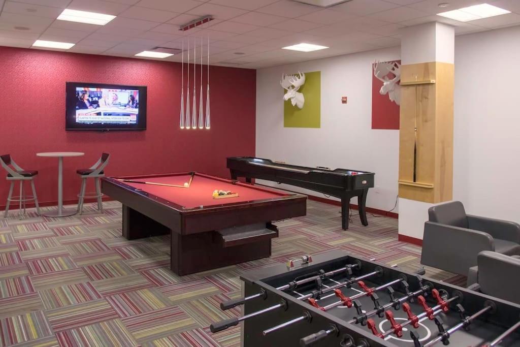 ארלינגטון Charming Apartment At Crystal City With Amazing Amenities מראה חיצוני תמונה